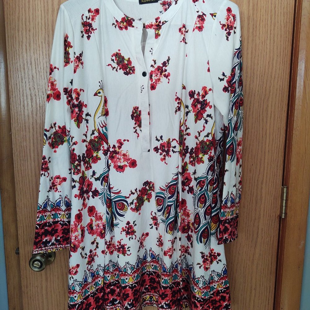 WOMENS/JUNIORS TUNIC/DRESS